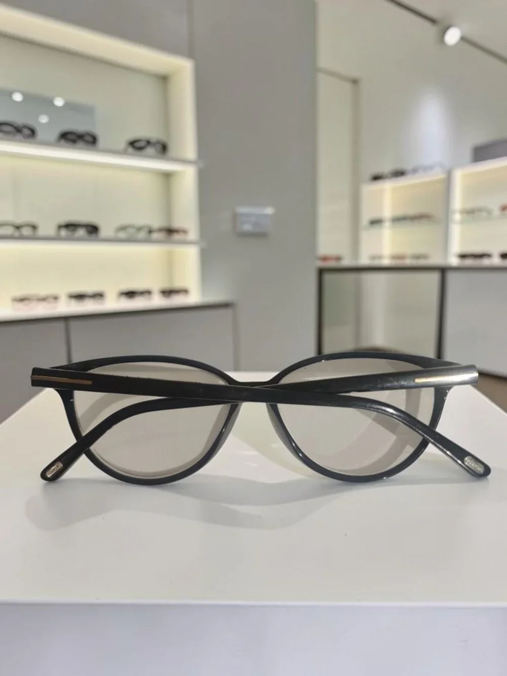 Tom Ford TF5545‑B Eyeglasses – Cat‑Eye Elegance